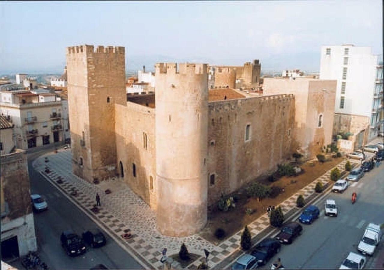 Piazza Repubblica Appartament Alcamo Dış mekan fotoğraf